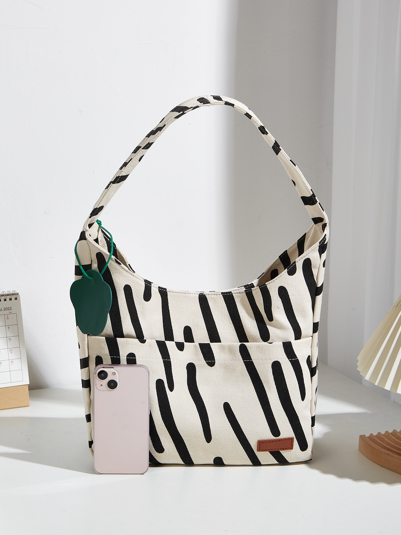 New trendy and durable graffit - مراجعة Interior Design Exhibition وسعره