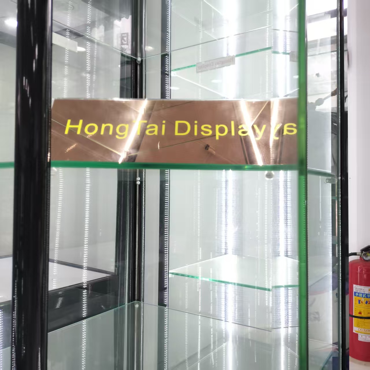 Custom.Interior Design Exhibit - مراجعة Interior Design Exhibition وسعره